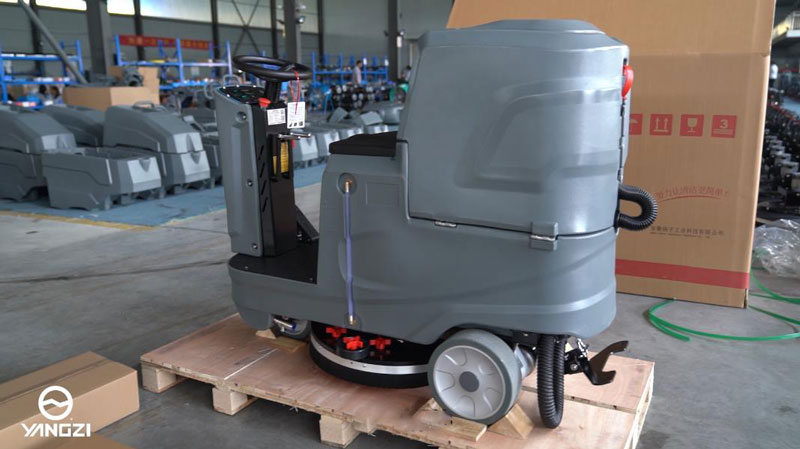 為什么您應該為您的設施投資一臺洗地機